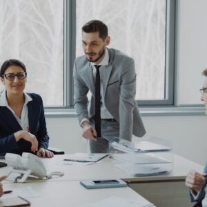 Read more about the article How Do I Know If My Company Needs Leadership Development? A Durham Region Employer’s Checklist