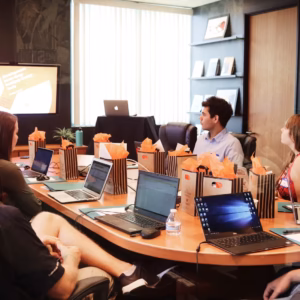 Read more about the article Leadership Trainer Whitby: When to Bring One In and What It Costs