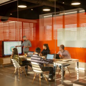 Read more about the article How to Run Effective Meetings