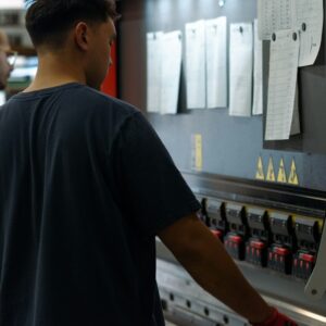 Read more about the article Supervisor Training for Manufacturers in Durham Region